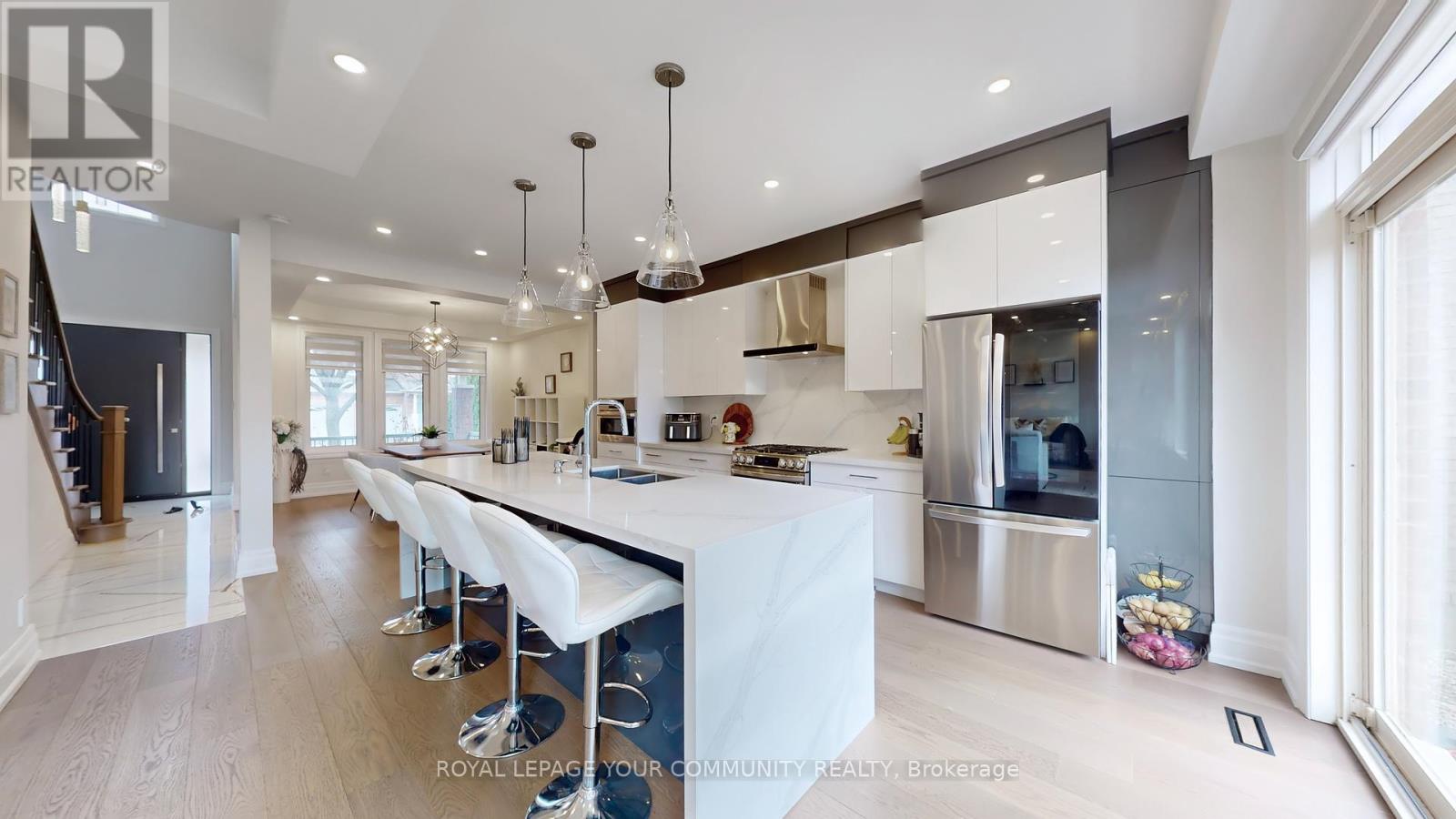 100 GRAND OAK DRIVE, Richmond Hill, Ontario