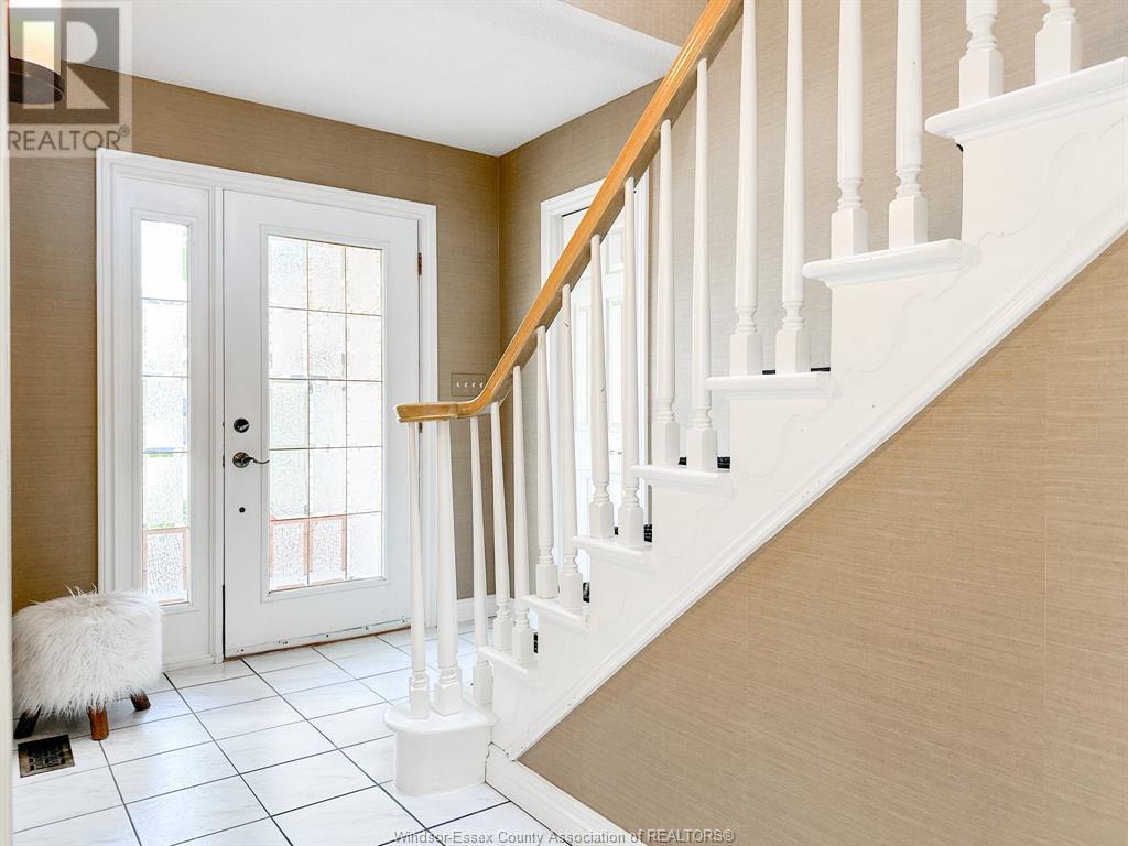 Property at 16 EAST PIKE CREEK image 3
