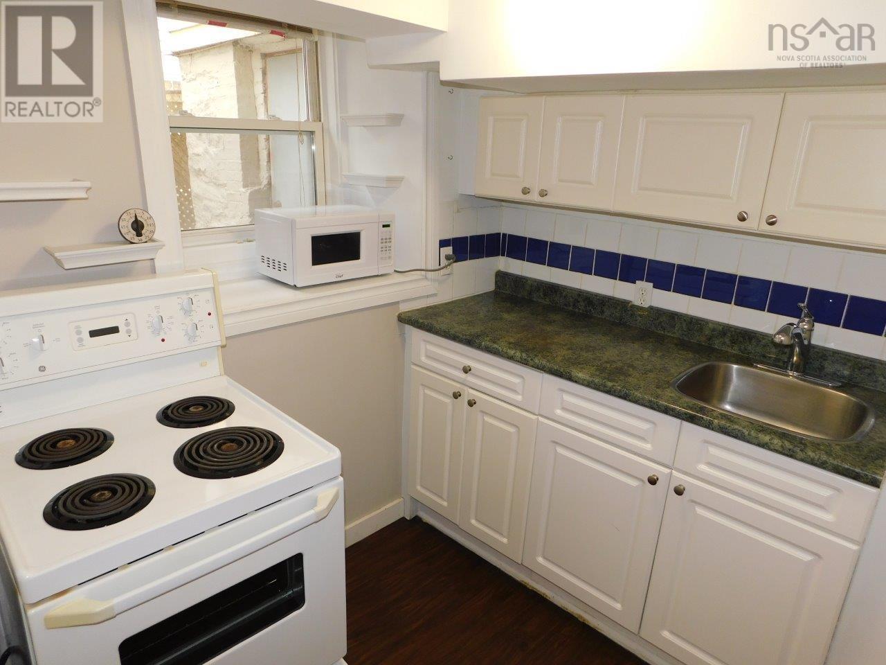 5271 Harvey Street, Halifax Peninsula, Nova Scotia  B3J 1A8 - Photo 9 - 202508340