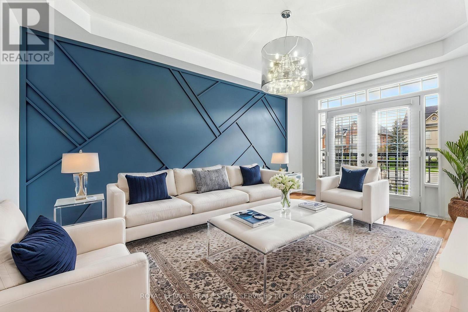 Property at 3349 EGLINTON AVENUE W image 2