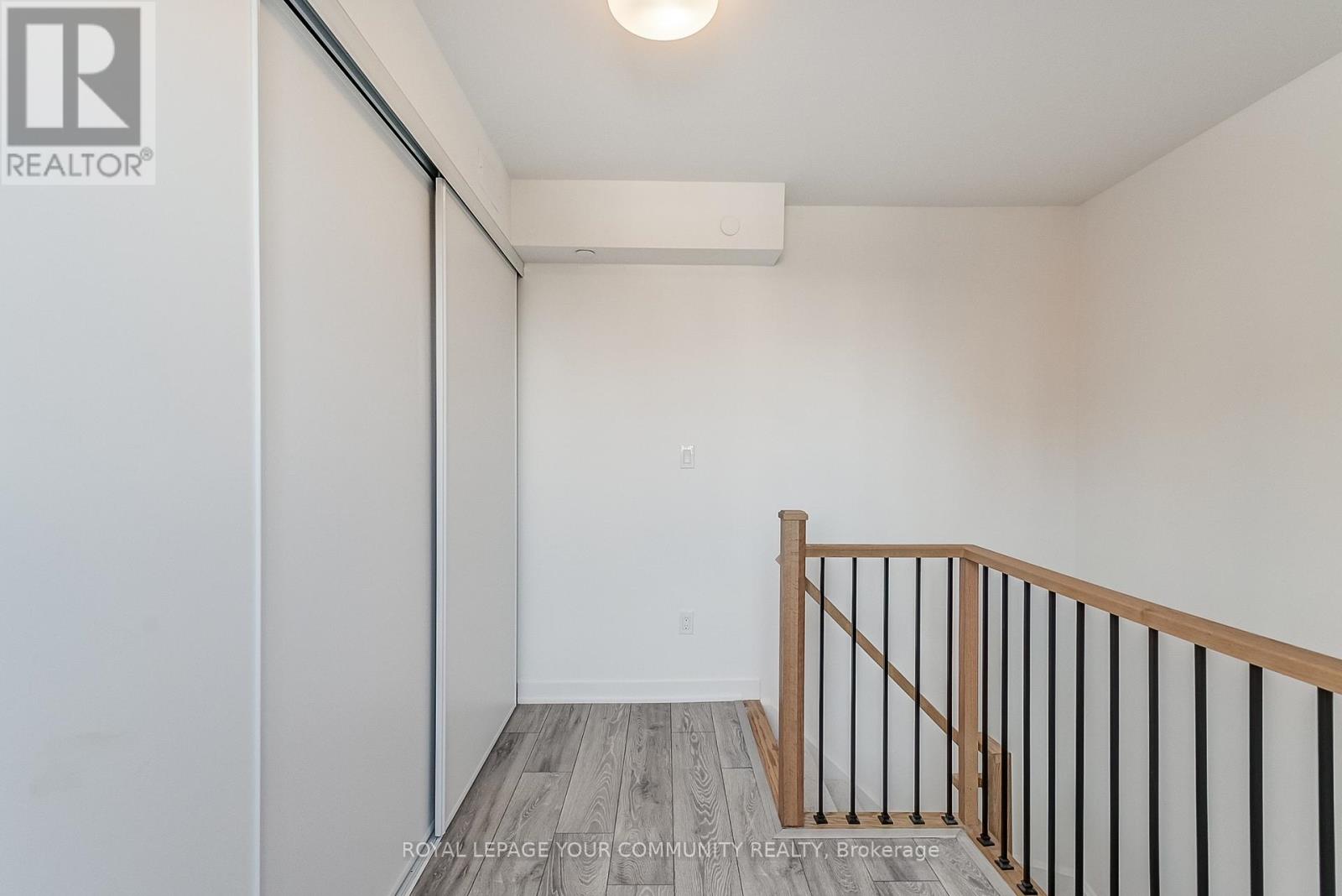 Unit 4 - 4017 Hickory Drive, Mississauga, Ontario  L4W 0G6 - Photo 19 - W12133047