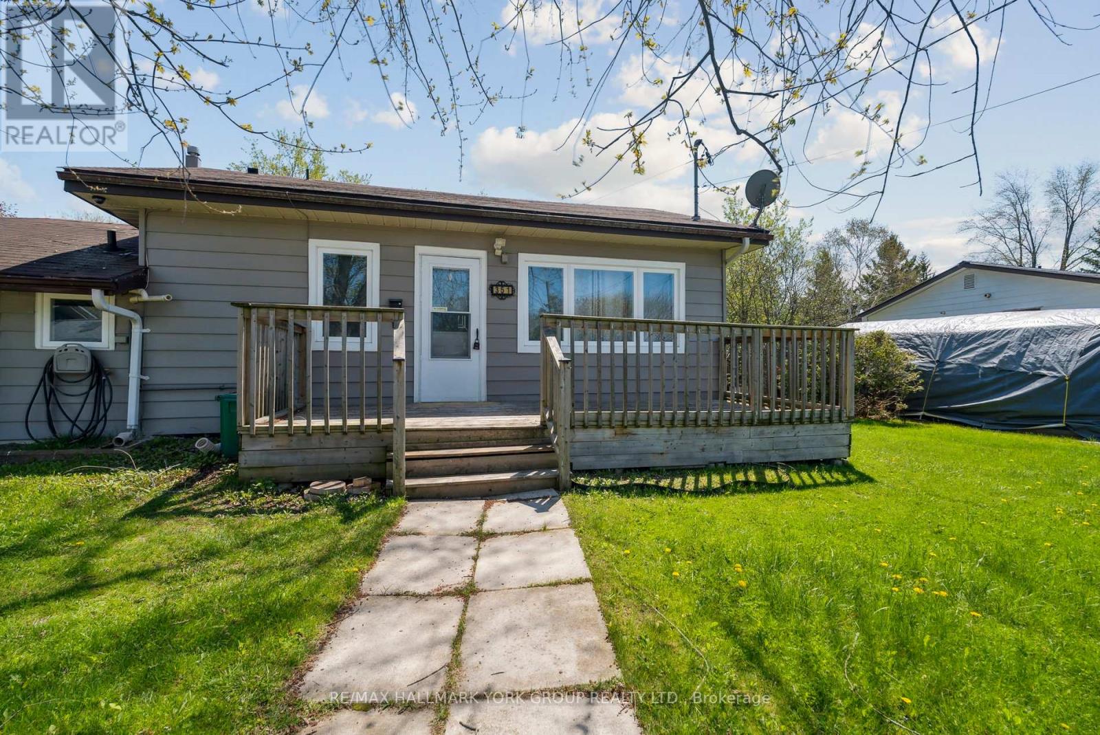 (MAIN) - 351 WINNIFRED DRIVE, Georgina, Ontario