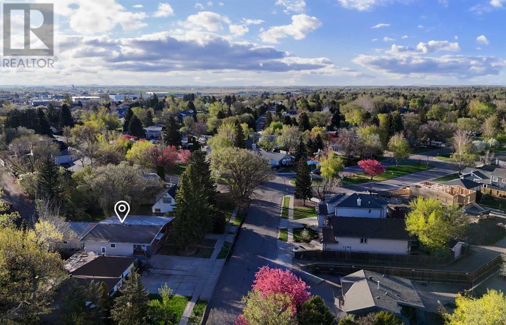 Property at 244 Cassino Street S image 2