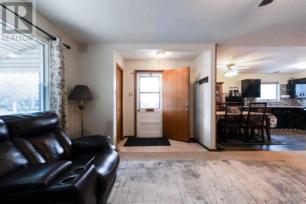 Property at 244 Cassino Street S image 3