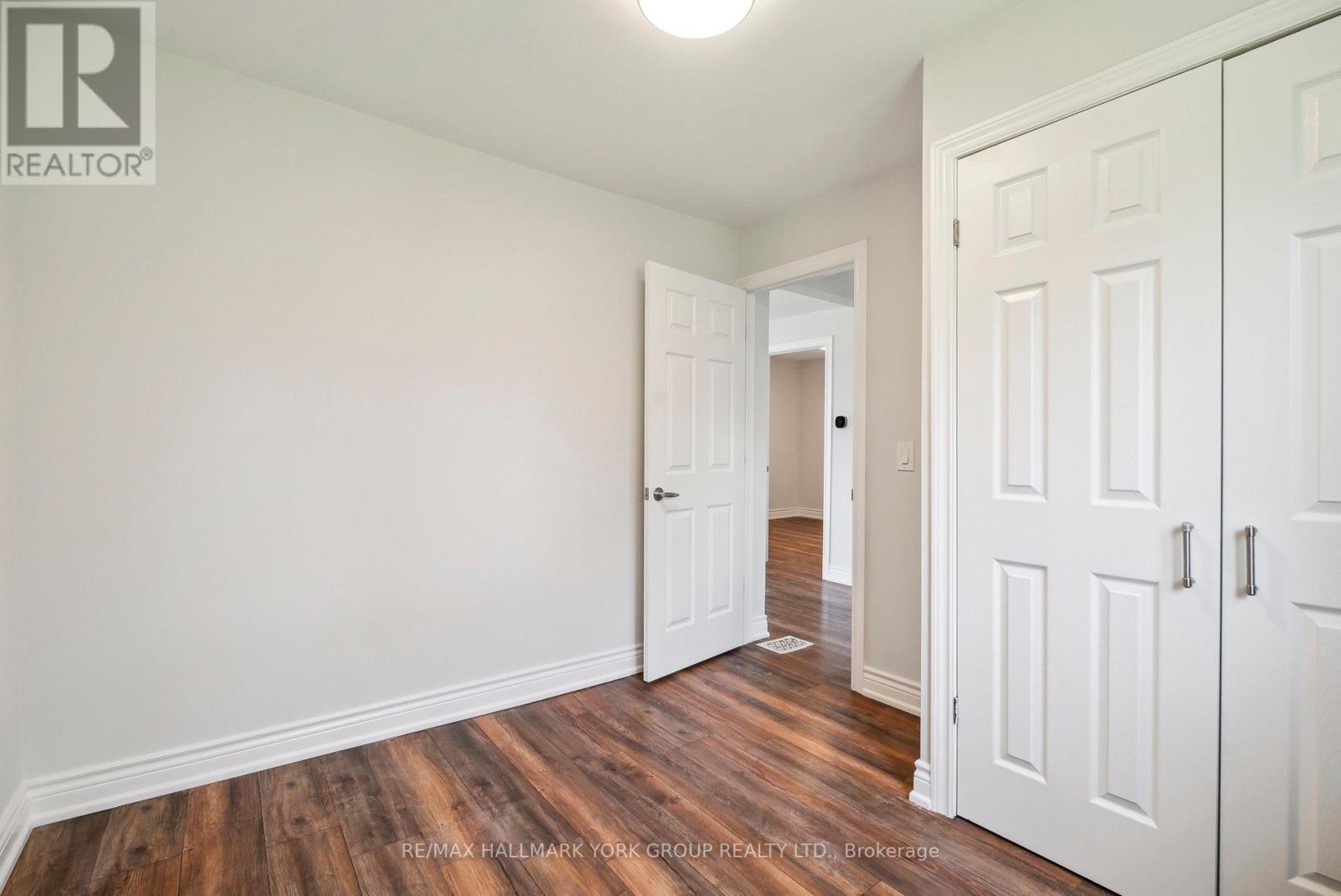 (Main) - 351 Winnifred Drive, Georgina, Ontario  L4P 3B6 - Photo 15 - N12129632
