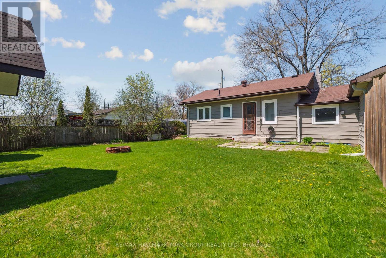 (Main) - 351 Winnifred Drive, Georgina, Ontario  L4P 3B6 - Photo 28 - N12129632