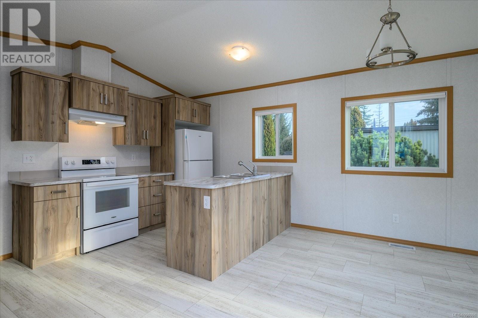 21 6820 Parklands Pl, Lantzville, British Columbia  V0R 2H0 - Photo 5 - 998091
