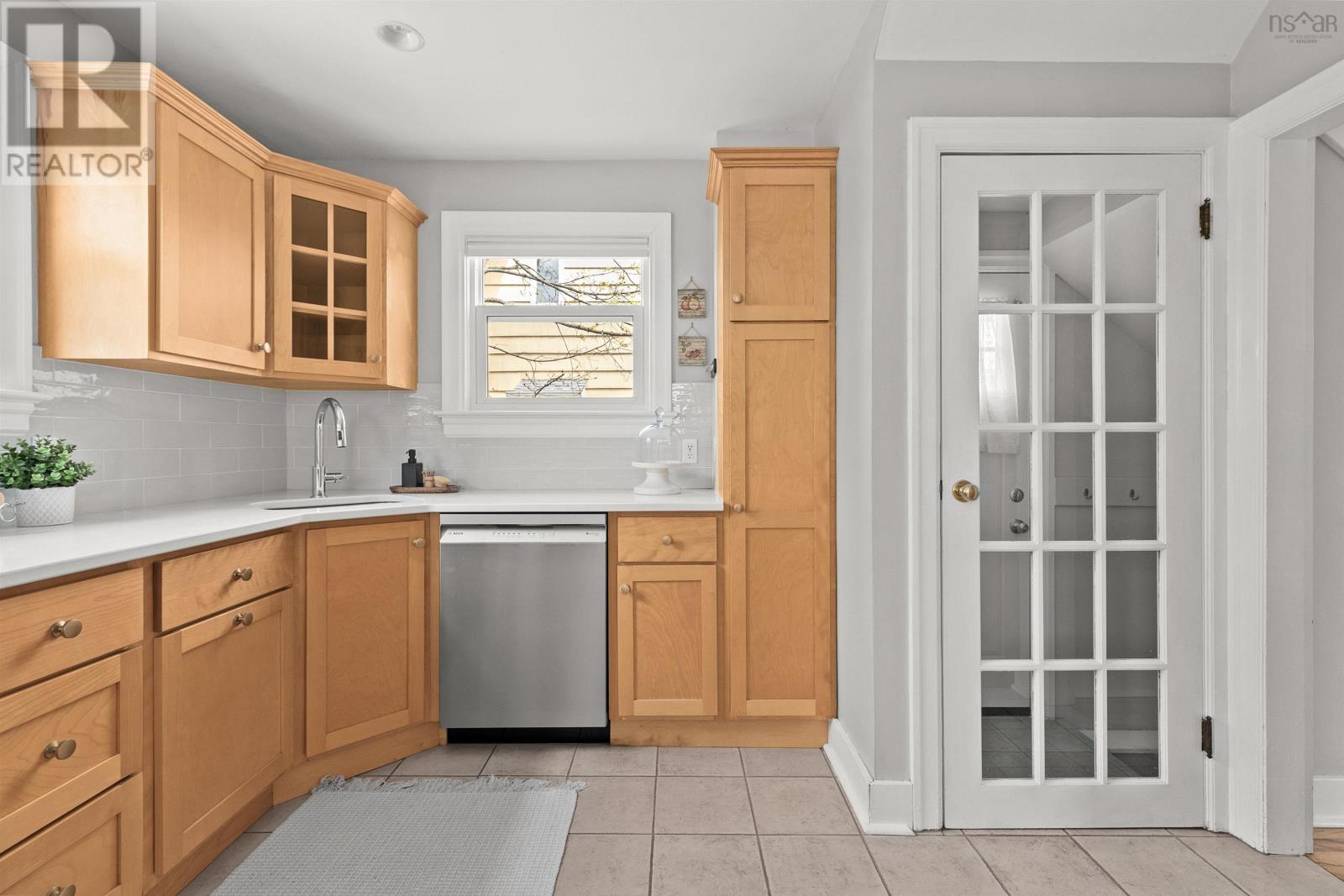 19 Canterbury Street, Dartmouth, Nova Scotia  B2Y 1S8 - Photo 24 - 202510220