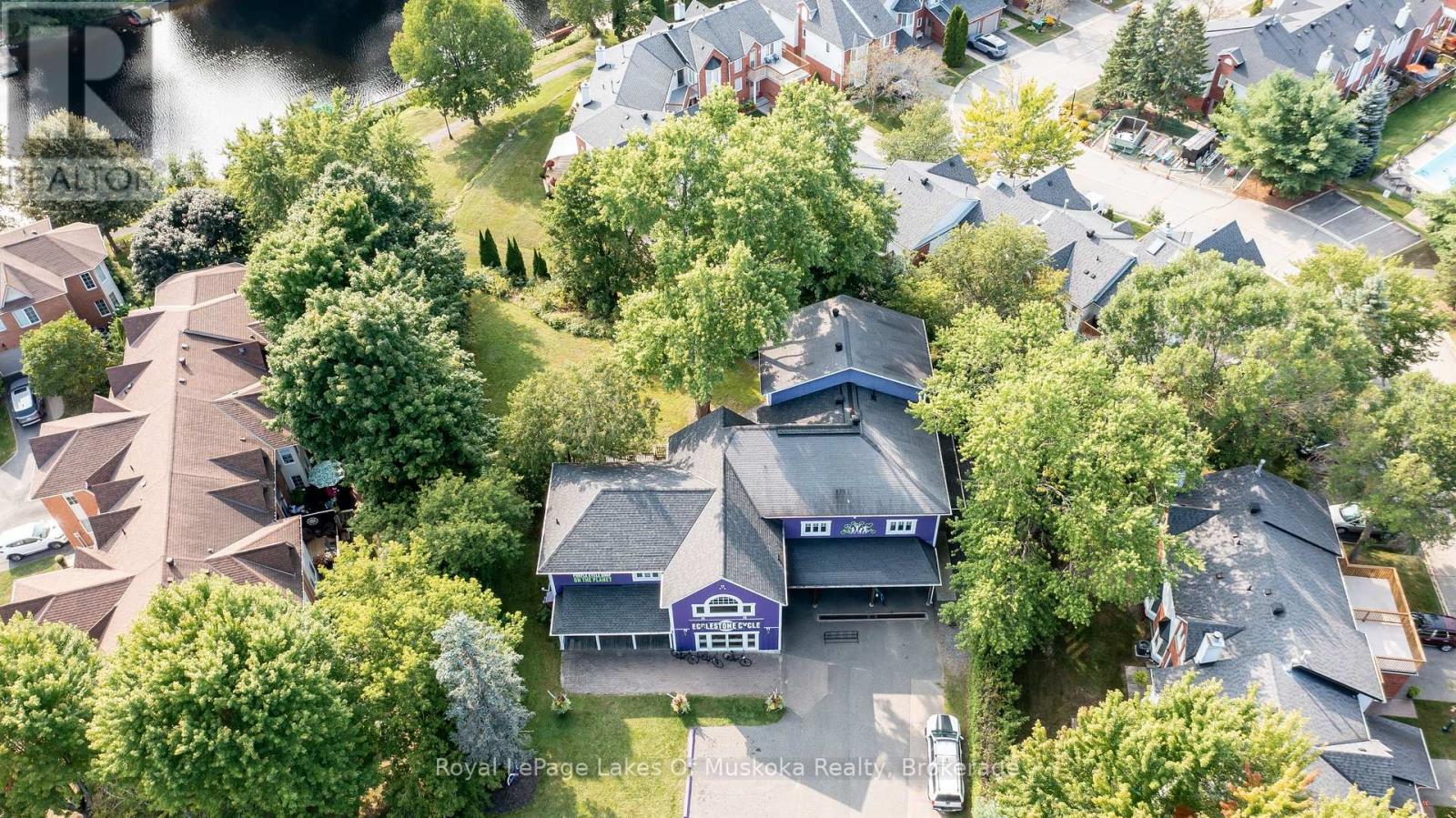 230 Ecclestone Drive, Bracebridge, Ontario  P1L 1G4 - Photo 19 - X12133471