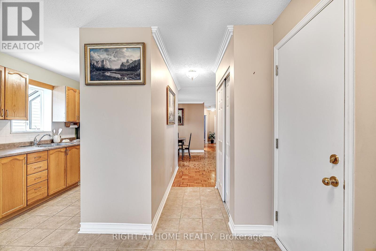 Property at 1179 WHITEROCK STREET image 2
