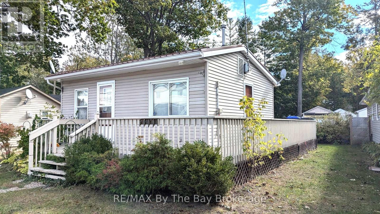 741 SHORE LANE, Wasaga Beach, Ontario