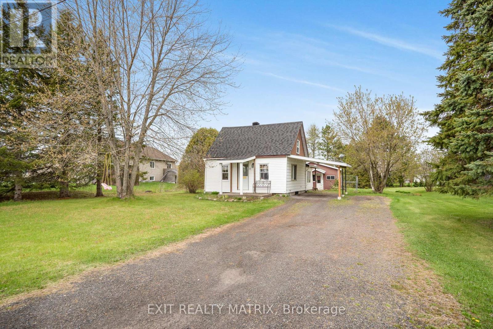 5 BISSONNETTE STREET, Alfred and Plantagenet, Ontario