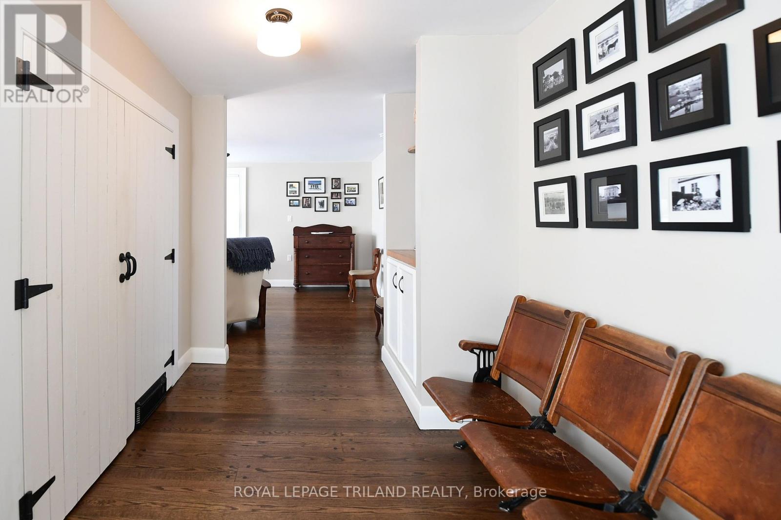 Photo 17 of 44 for 2770 Sheffield Place