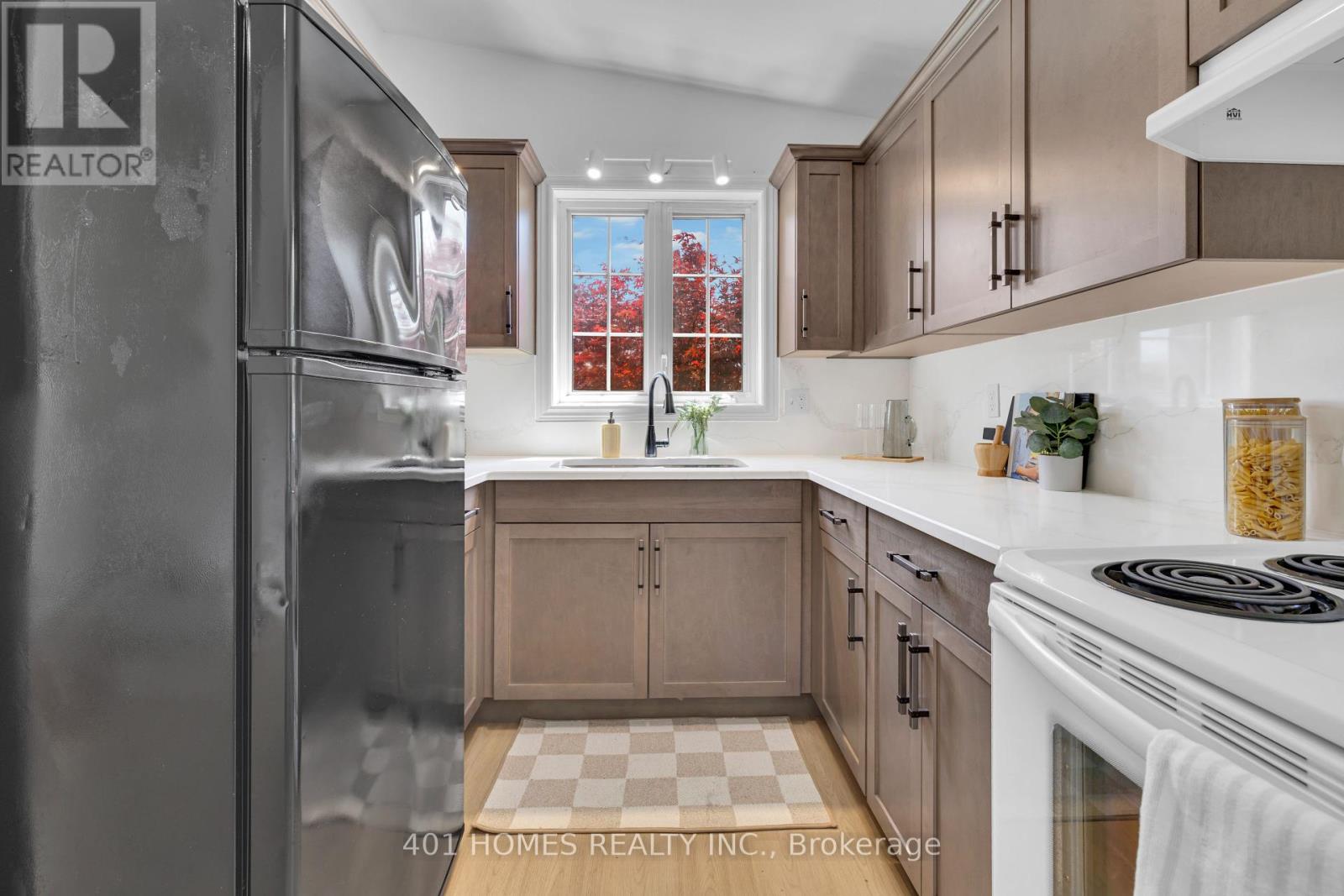 1332 Hansen Crescent N, Windsor, Ontario  N8W 5M8 - Photo 16 - X12133536