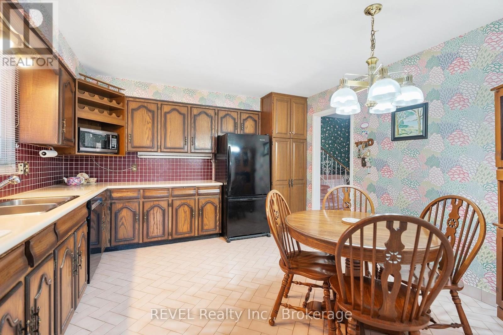 24 Butler Crescent N, St. Catharines, Ontario  L2H 7B3 - Photo 17 - X12016687