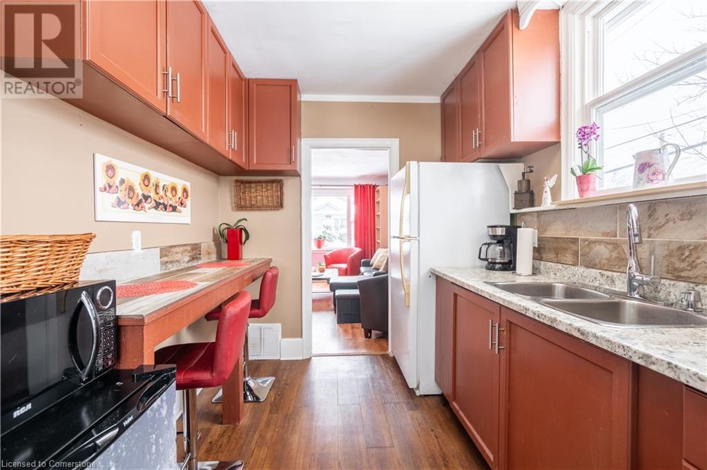 119 East 17th Street, Hamilton, Ontario  L9A 4M4 - Photo 14 - 40726095