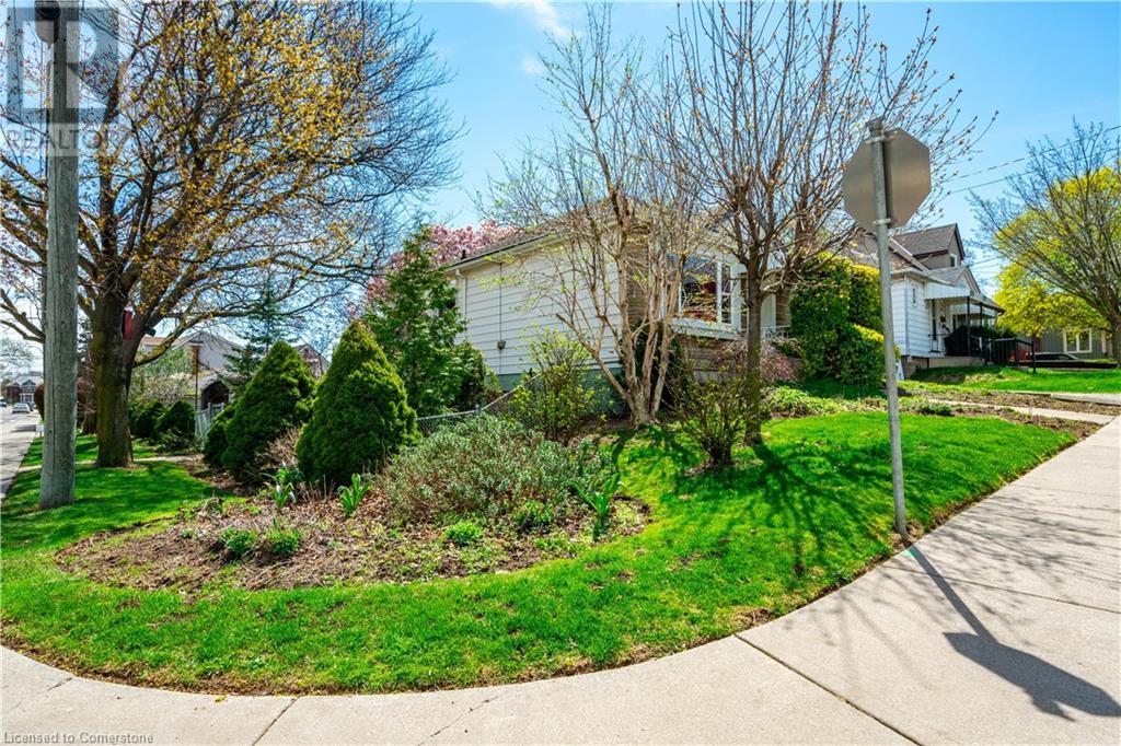 119 East 17th Street, Hamilton, Ontario  L9A 4M4 - Photo 25 - 40726095