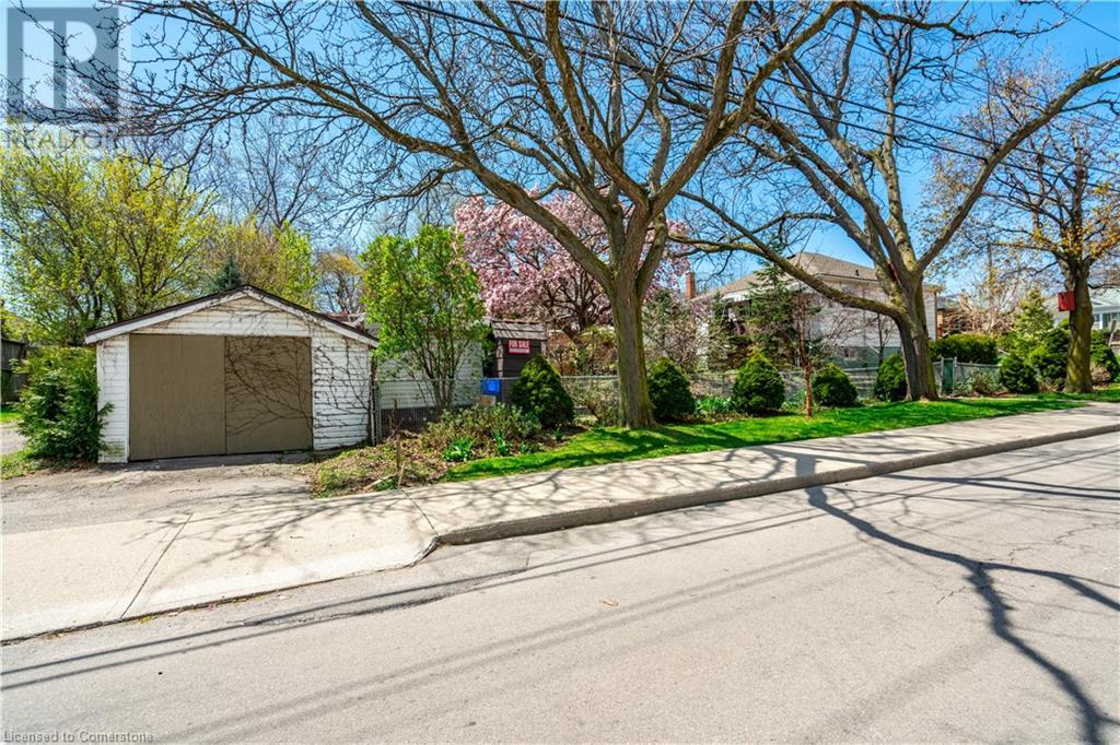 119 East 17th Street, Hamilton, Ontario  L9A 4M4 - Photo 32 - 40726095