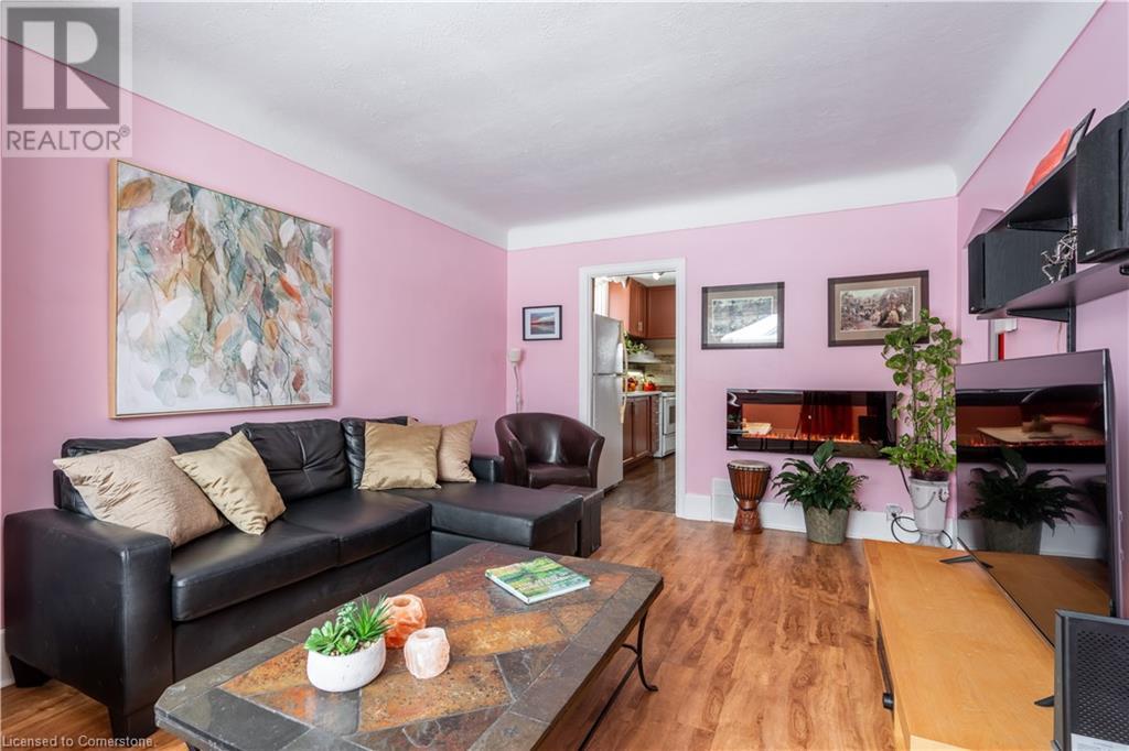 119 East 17th Street, Hamilton, Ontario  L9A 4M4 - Photo 5 - 40726095