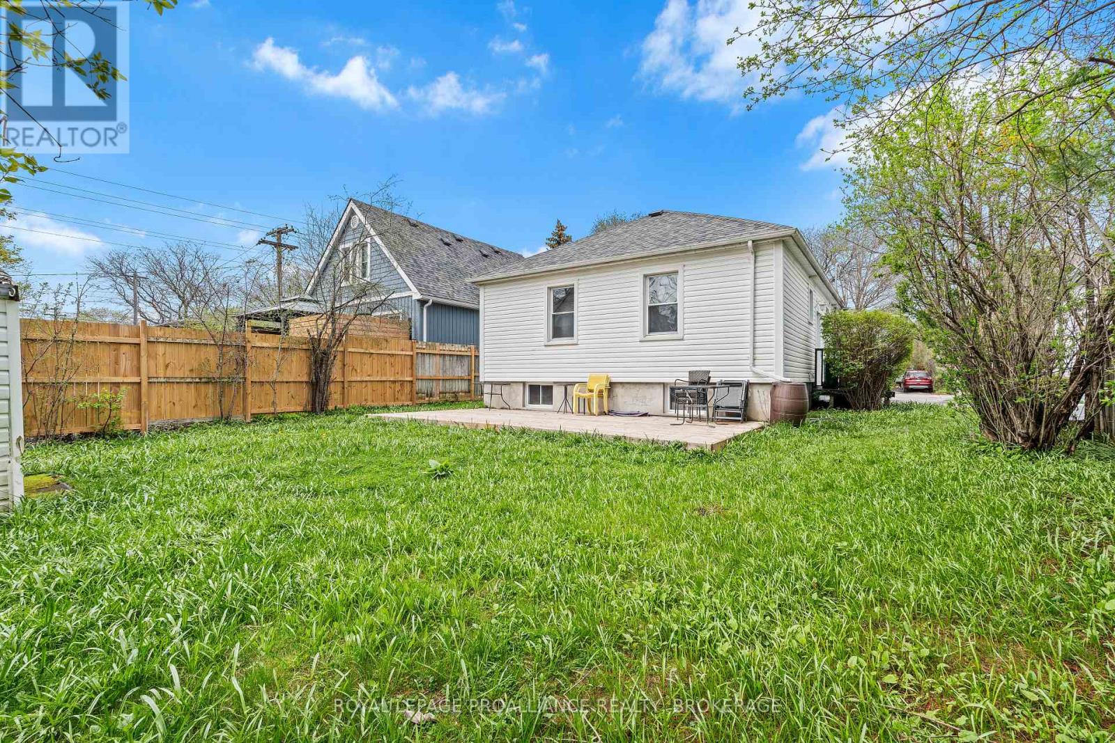 172 Carruthers Avenue, Kingston, Ontario  K7L 1M9 - Photo 38 - X12093290
