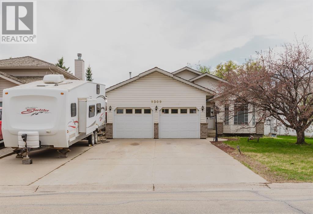 9309 Wedgewood Drive N, Wedgewood, Alberta  T8W 2G5 - Photo 1 - A2218847