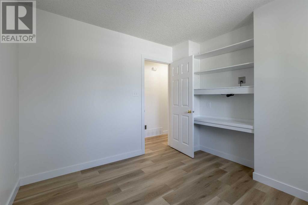 18 Queens Road W, Lethbridge, Alberta  T1K 3W2 - Photo 24 - A2216910