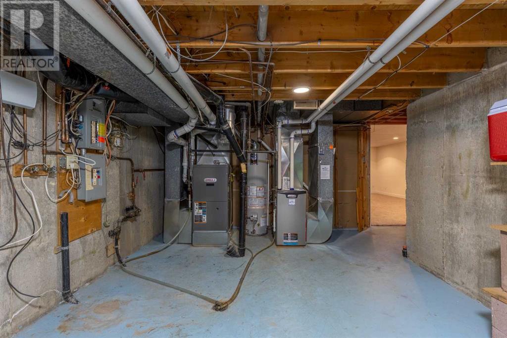 18 Queens Road W, Lethbridge, Alberta  T1K 3W2 - Photo 40 - A2216910