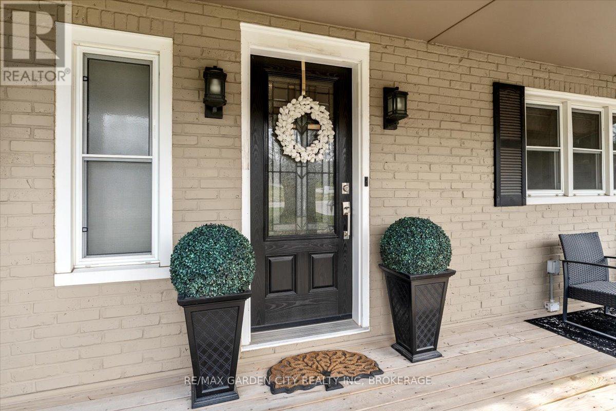 13 Lorimer Street, Pelham, Ontario  L0S 1E3 - Photo 8 - X12133582