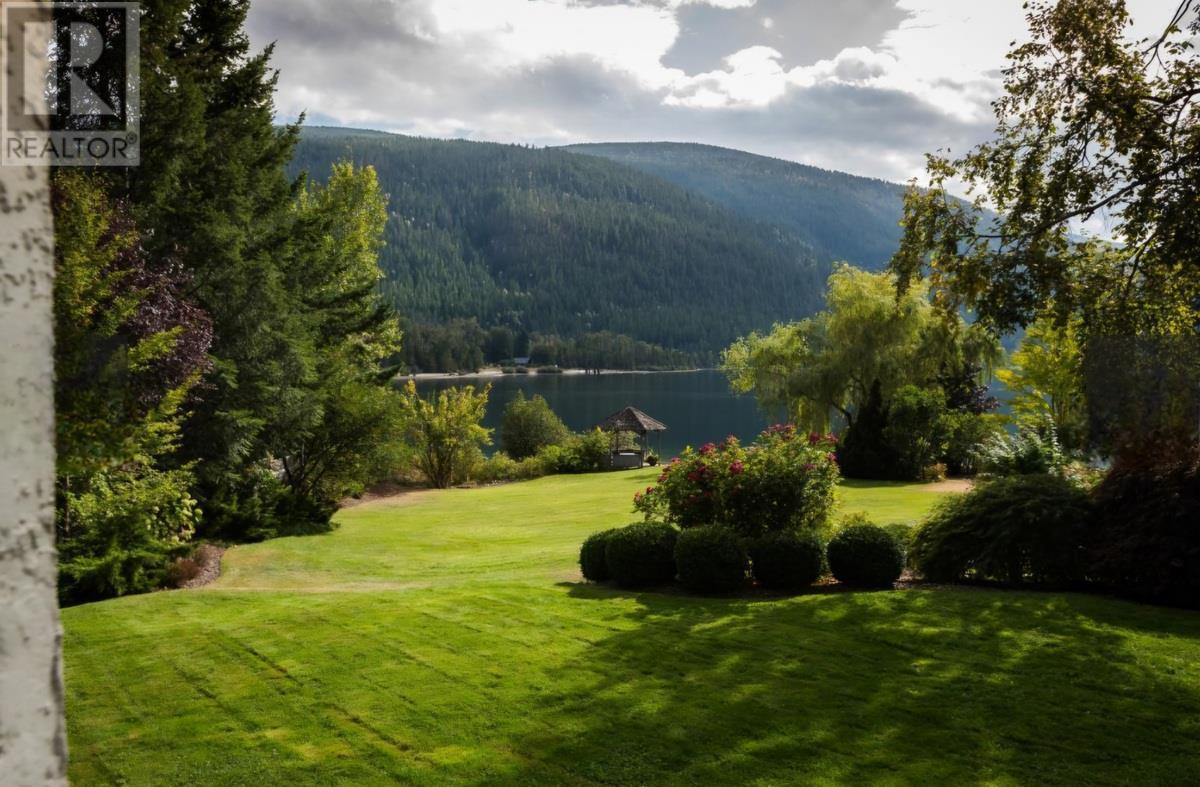 3946 Macgregor Road, Nelson, British Columbia  V1L 6M8 - Photo 31 - 10337364