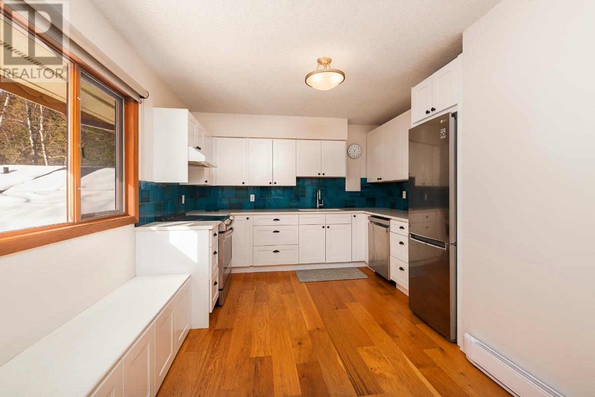 3946 Macgregor Road, Nelson, British Columbia  V1L 6M8 - Photo 20 - 10337364