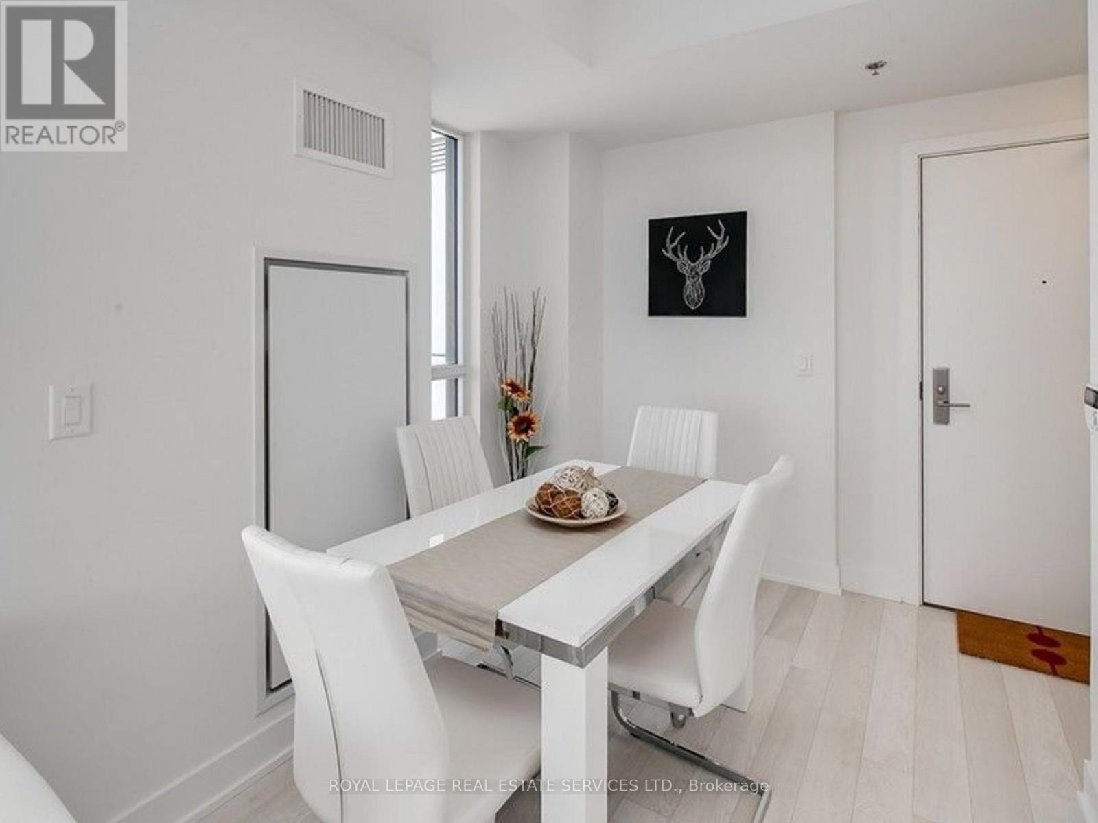 3011 - 318 Richmond Street W, Toronto, Ontario  M5V 0B4 - Photo 5 - C12133363