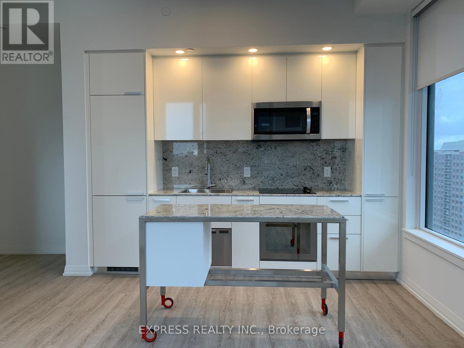 1807 - 75 CANTERBURY PLACE, Toronto, Ontario