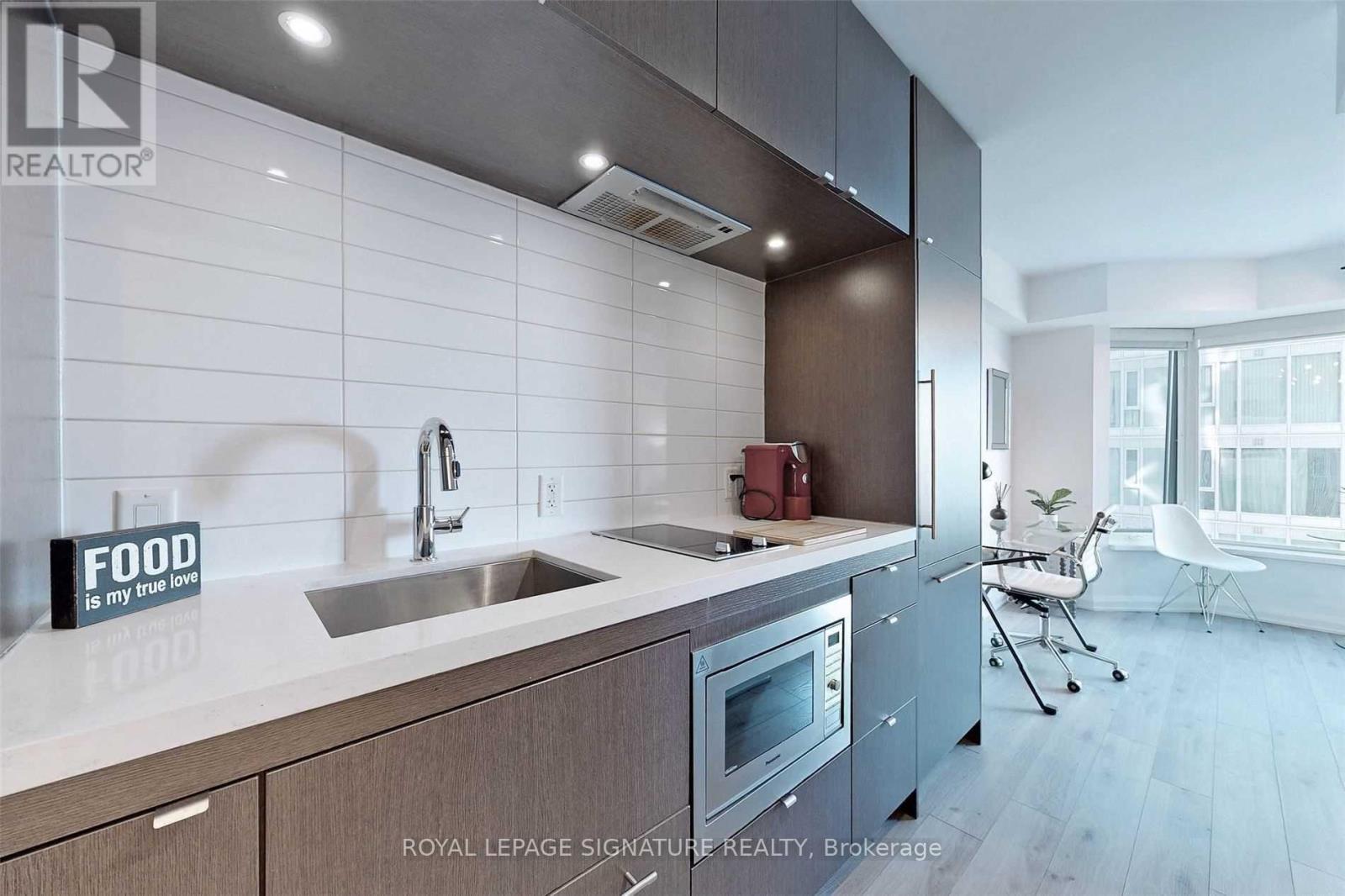 2212 - 155 Yorkville Avenue, Toronto, Ontario  M5R 0B4 - Photo 11 - C12133442