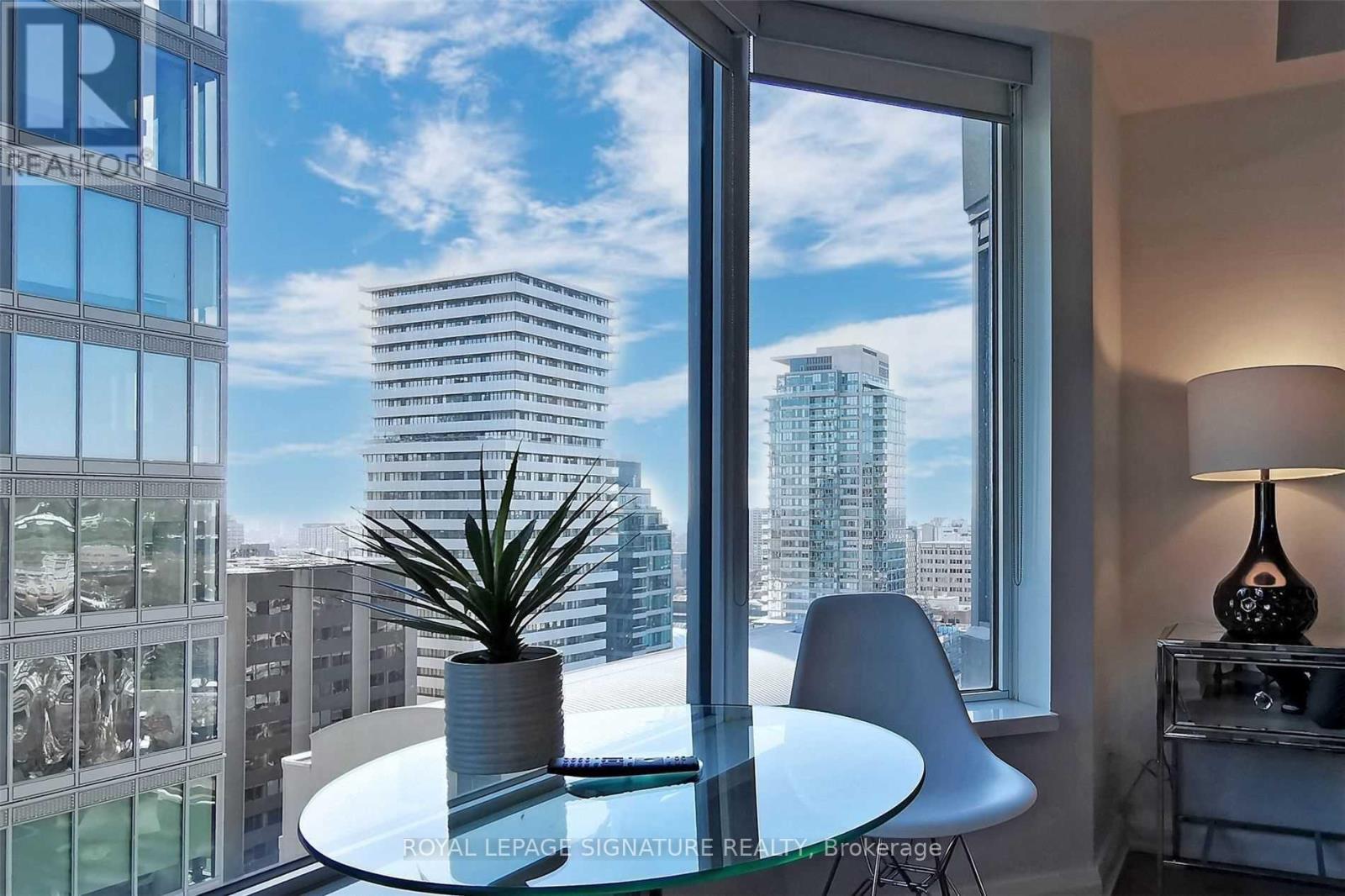 2212 - 155 Yorkville Avenue, Toronto, Ontario  M5R 0B4 - Photo 14 - C12133442