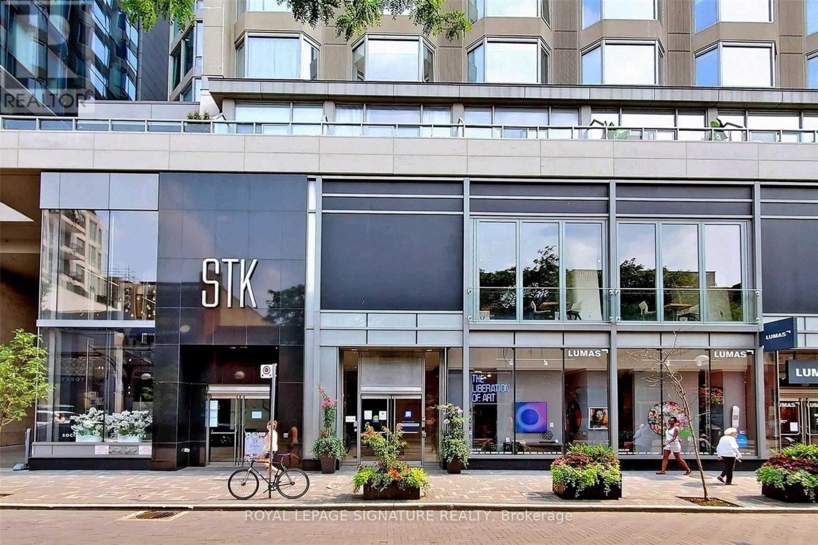 2212 - 155 Yorkville Avenue, Toronto, Ontario  M5R 0B4 - Photo 39 - C12133442