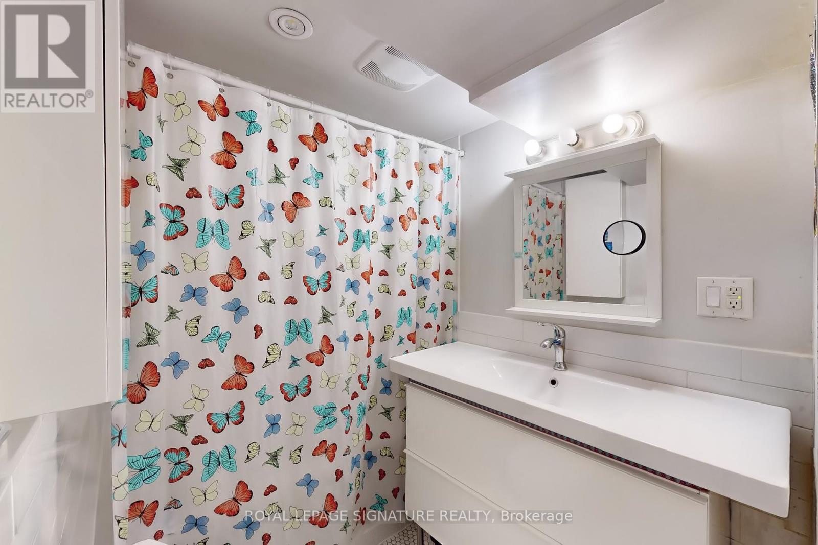 Lower - 553 Euclid Avenue, Toronto, Ontario  M6G 2T3 - Photo 9 - C12133458