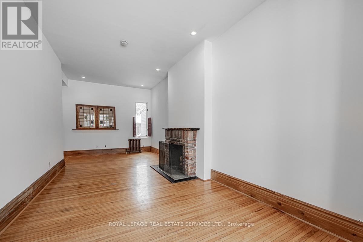 62 Lakeview Avenue, Toronto, Ontario  M6J 3B3 - Photo 22 - C12133573