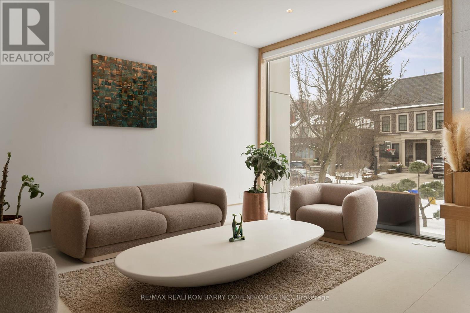 210 Glenayr Road, Toronto, Ontario  M5P 3C3 - Photo 10 - C12133596