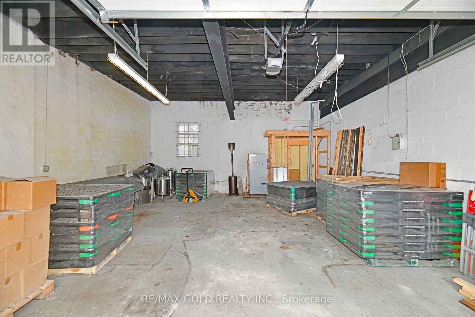 30r First Avenue, Toronto, Ontario  M4M 1W8 - Photo 12 - E12133340