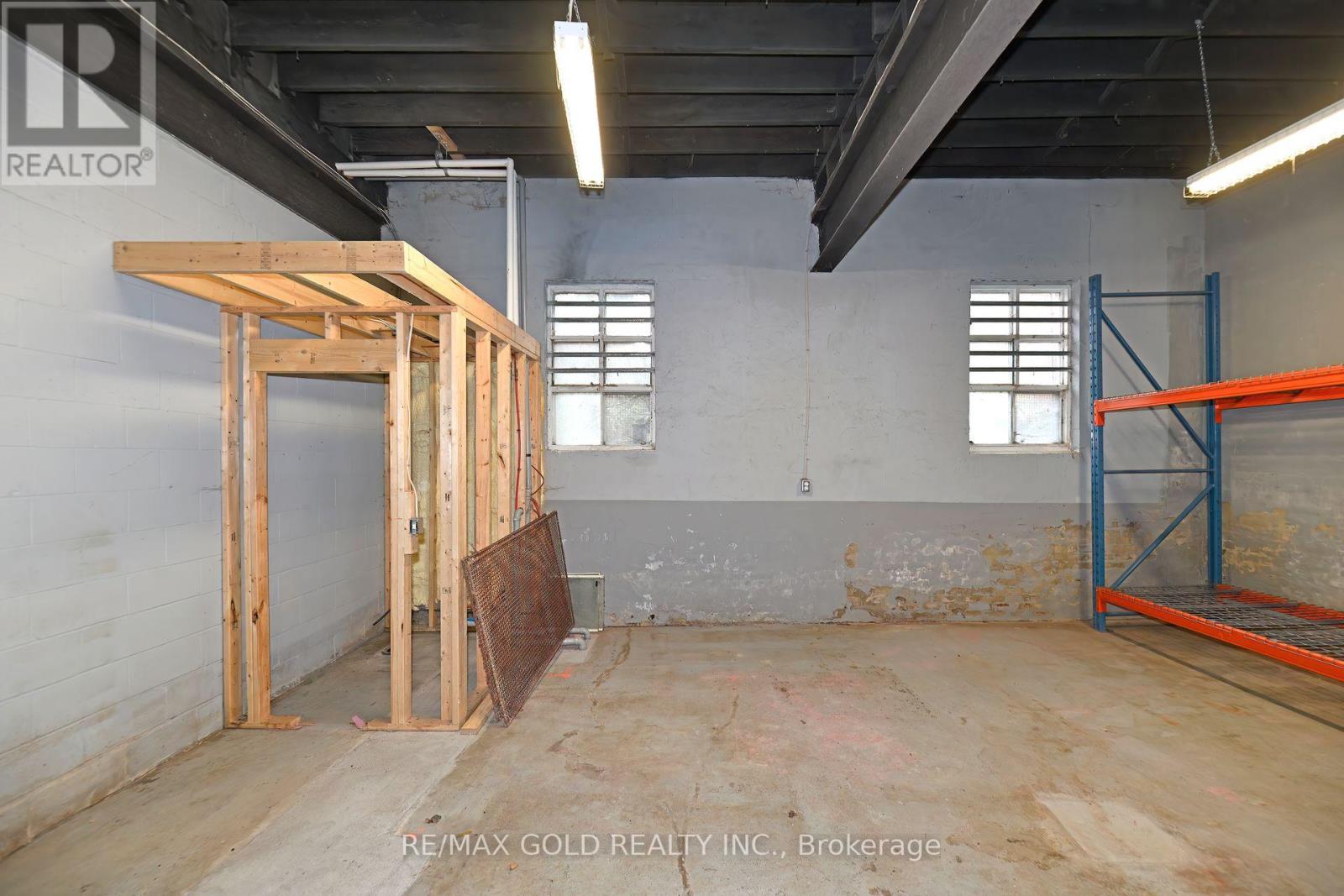 30r First Avenue, Toronto, Ontario  M4M 1W8 - Photo 21 - E12133340