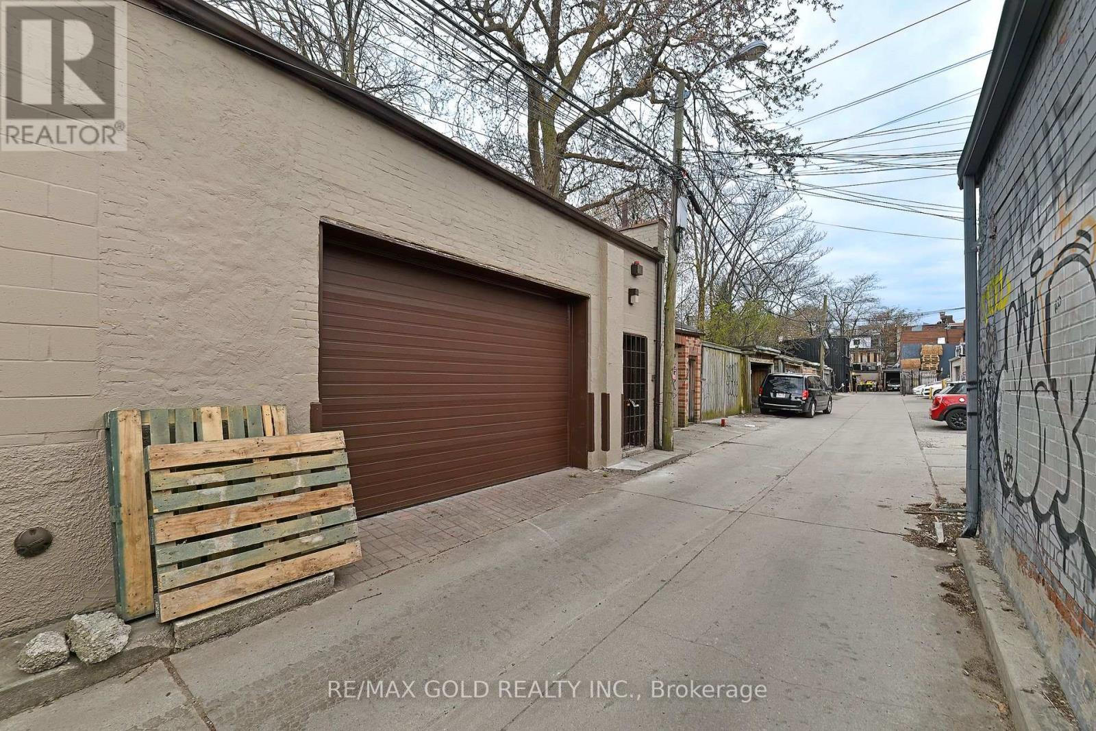 30r First Avenue, Toronto, Ontario  M4M 1W8 - Photo 4 - E12133340