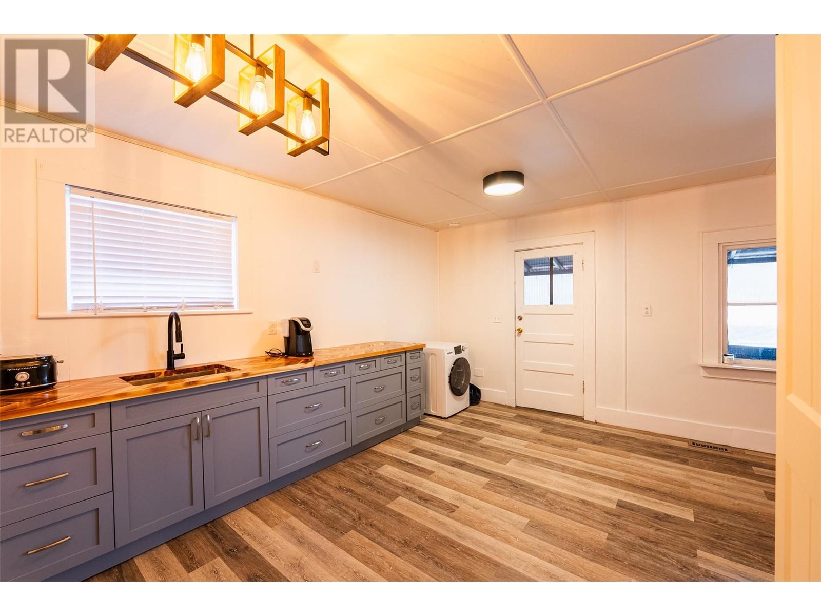 3230 3a Highway, Nelson, British Columbia  V1L 6M7 - Photo 57 - 10330578