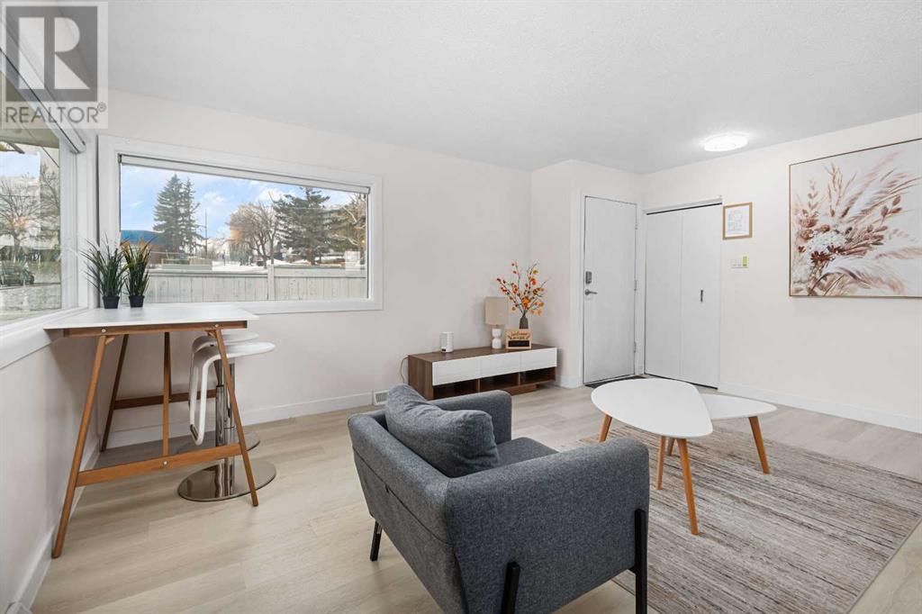 4504 14 Street NW, calgary, Alberta
