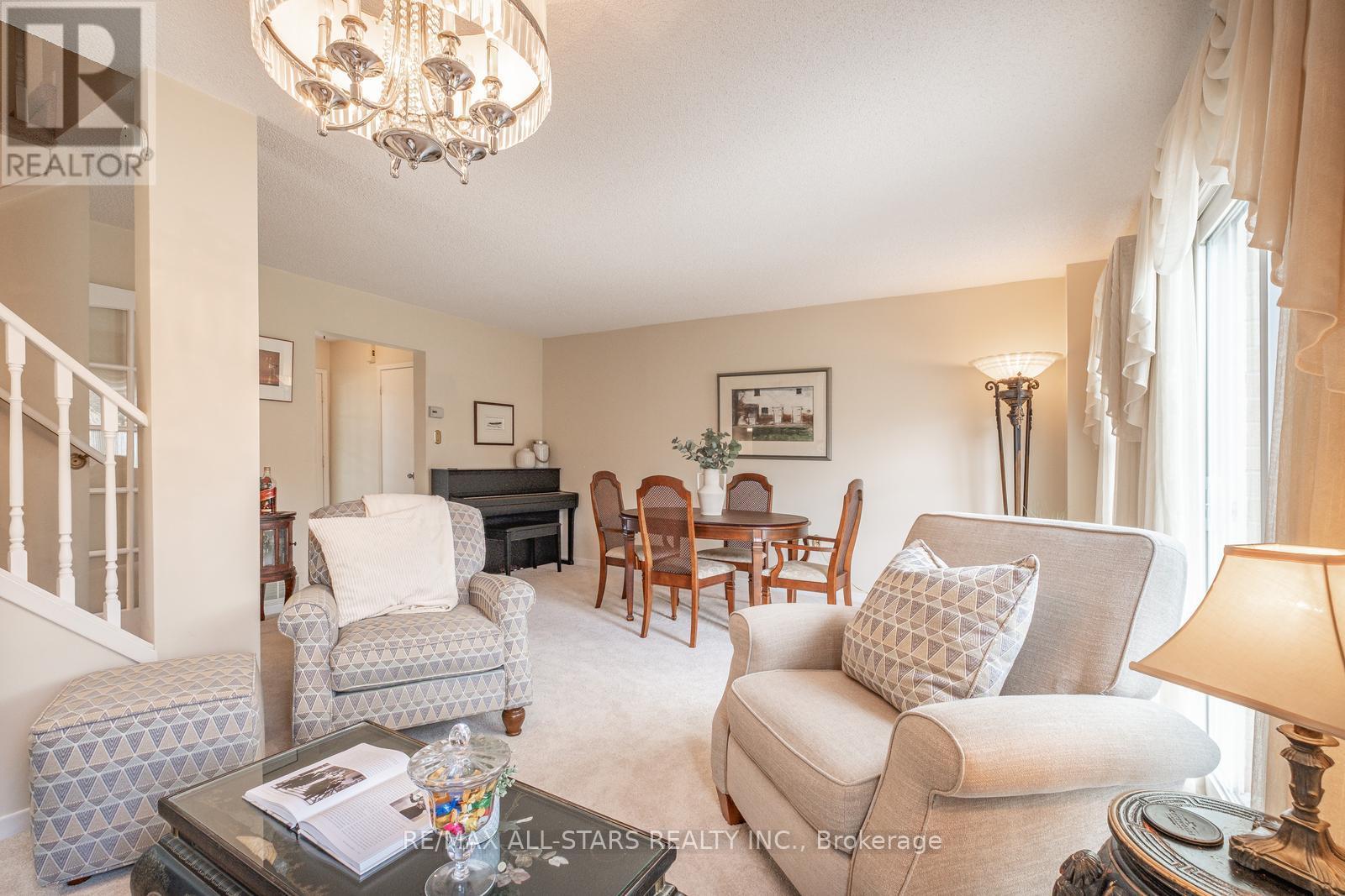 9 Steepleview Crescent, Richmond Hill, Ontario  L4C 9R1 - Photo 20 - N12133313