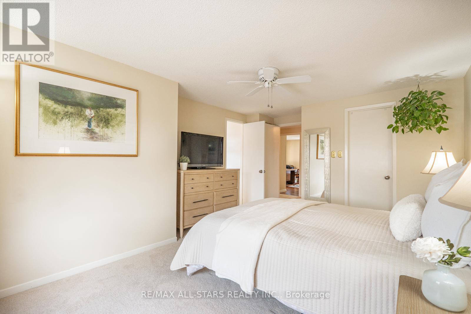 9 Steepleview Crescent, Richmond Hill, Ontario  L4C 9R1 - Photo 25 - N12133313