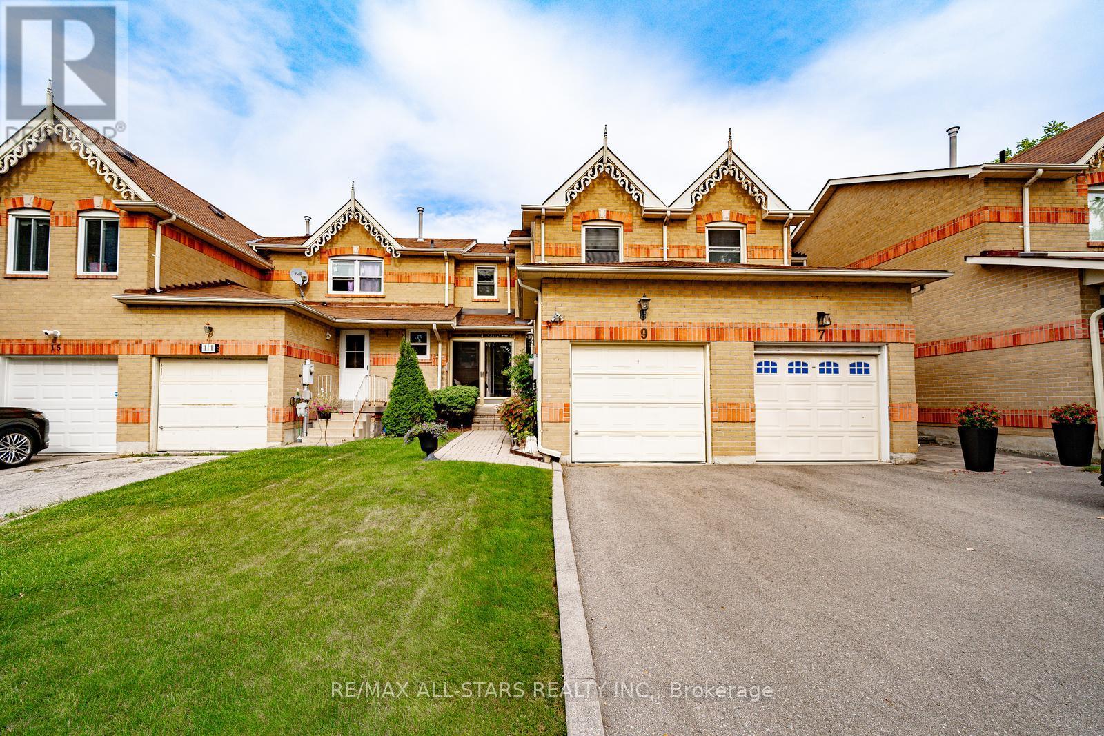 Property at 9 STEEPLEVIEW CRESCENT image 3