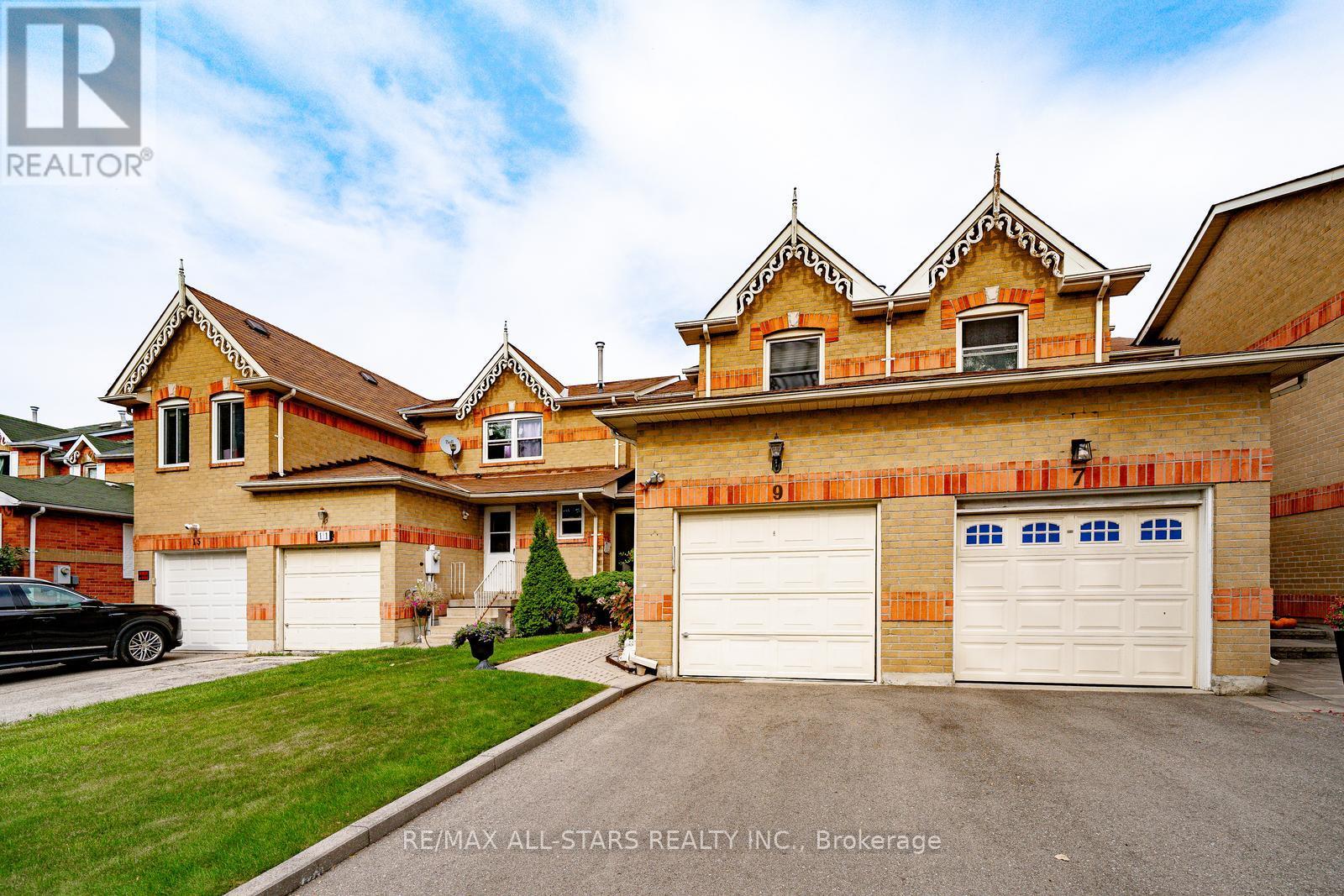 Property at 9 STEEPLEVIEW CRESCENT image 4