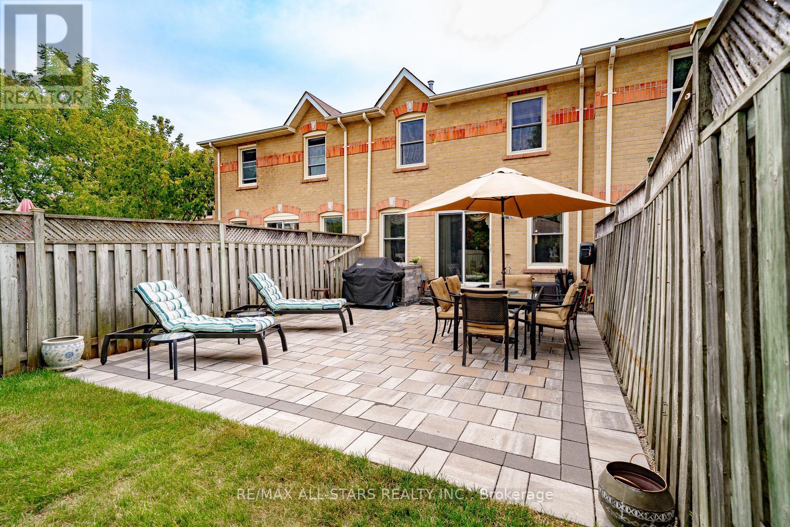 9 Steepleview Crescent, Richmond Hill, Ontario  L4C 9R1 - Photo 42 - N12133313