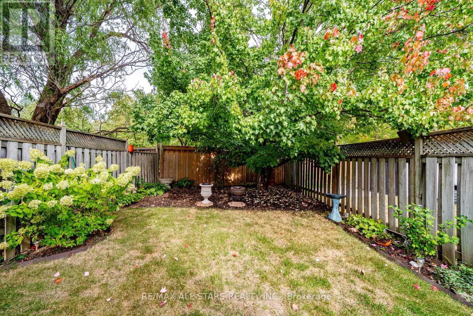 9 Steepleview Crescent, Richmond Hill, Ontario  L4C 9R1 - Photo 45 - N12133313