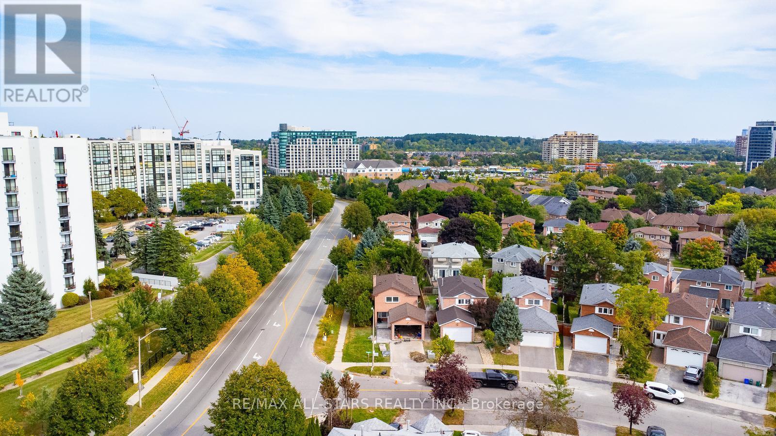 9 Steepleview Crescent, Richmond Hill, Ontario  L4C 9R1 - Photo 49 - N12133313